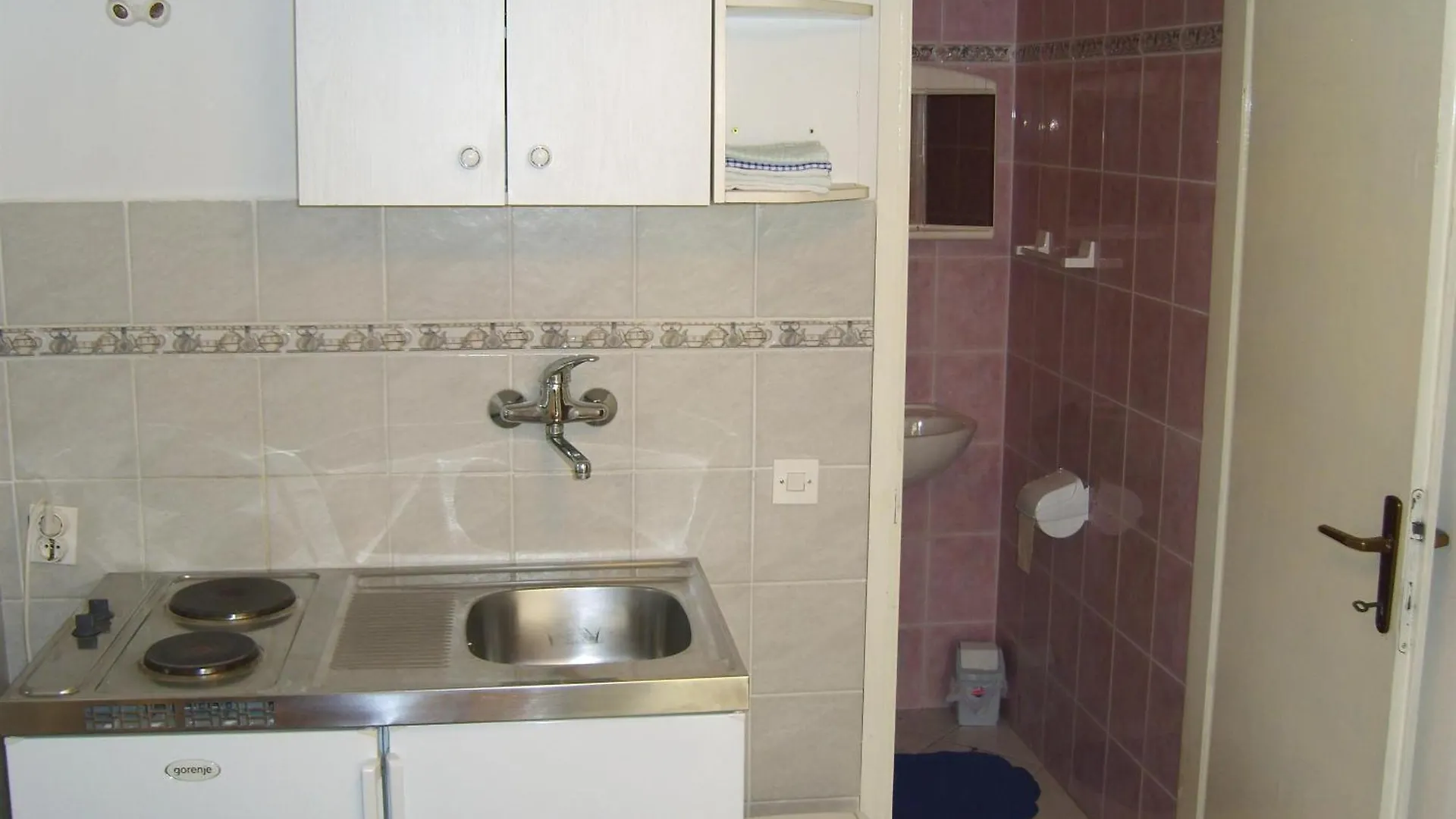 Apartments Mladen - Free Parking Lopar
