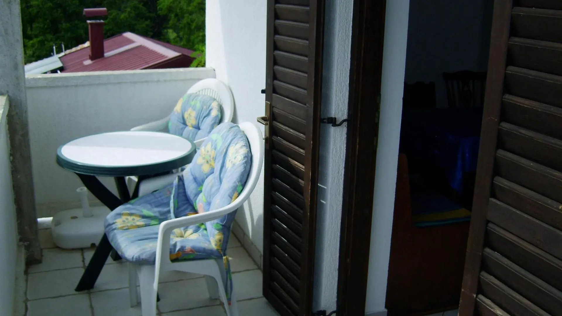 Apartments Mladen - Free Parking Lopar