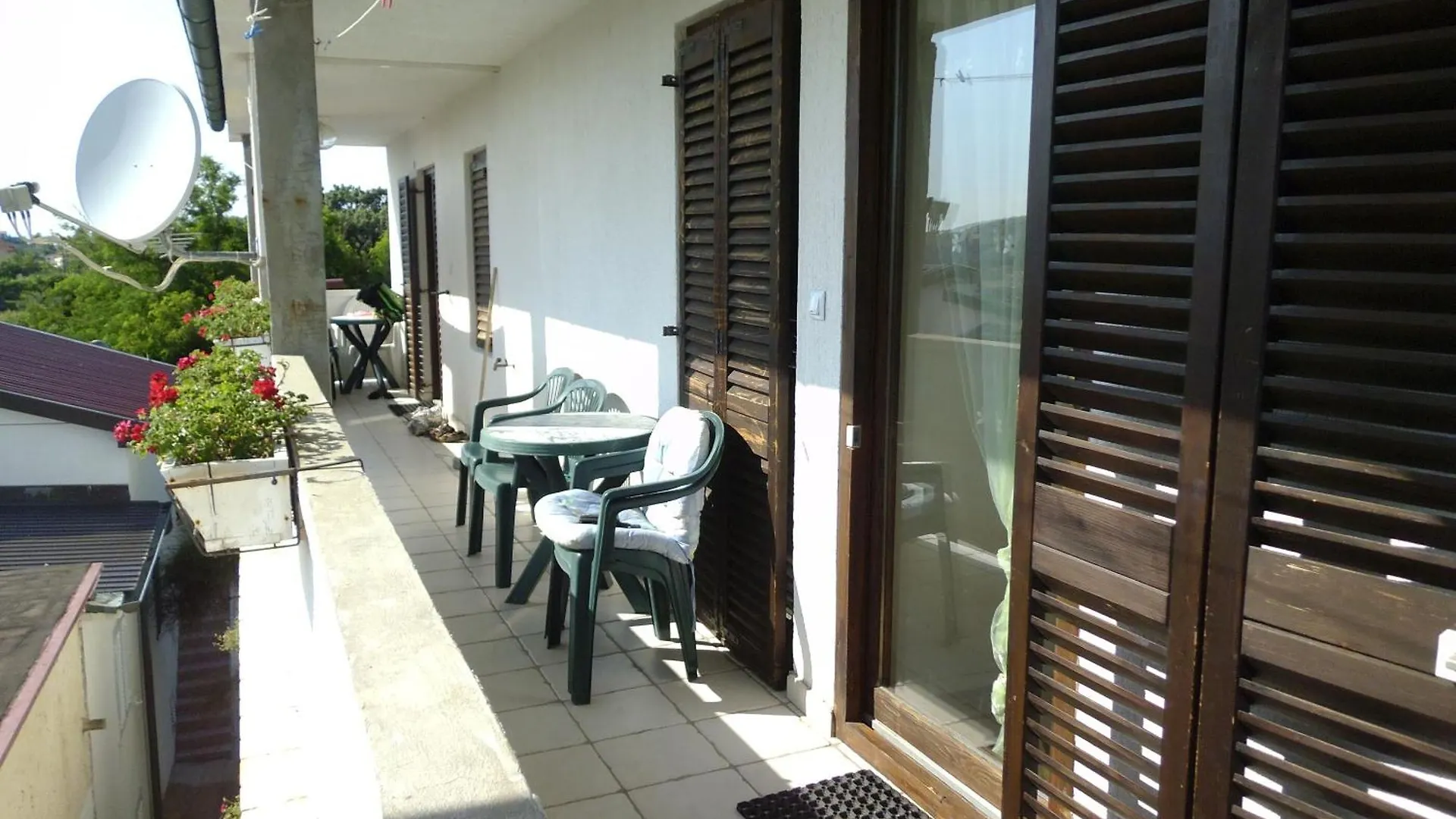 Apartments Mladen - Free Parking Lopar